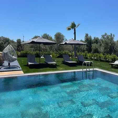 Ultra Lueks Havuzlu Cesme